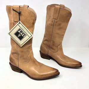 FRYE Billy Boot - Tan
